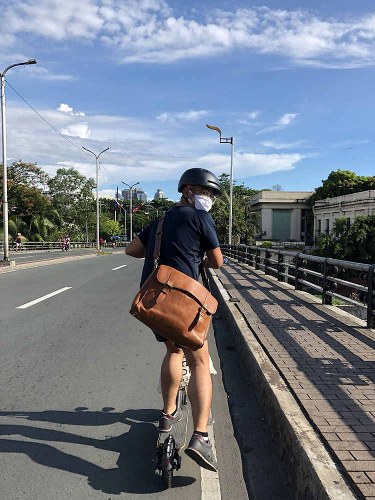 Yeah right, a stolen shot at MacArthur Bridge with the Mulberry Walter